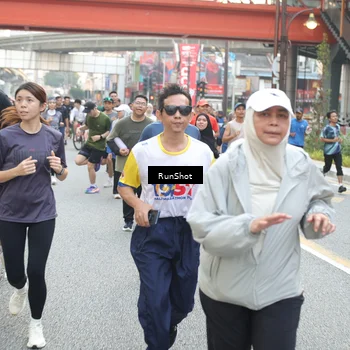 Runner Photo 4619669