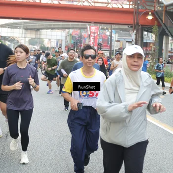 Runner Photo 4619724