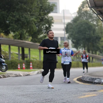 Runner Photo 4619830