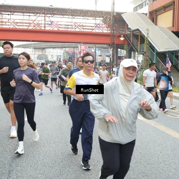 Runner Photo 4620240