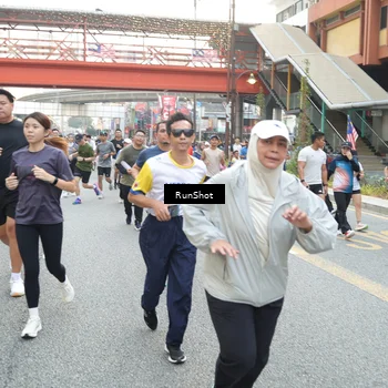 Runner Photo 4620330