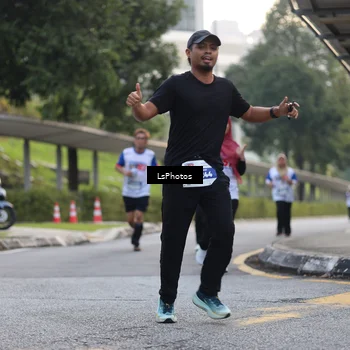 Runner Photo 4620815