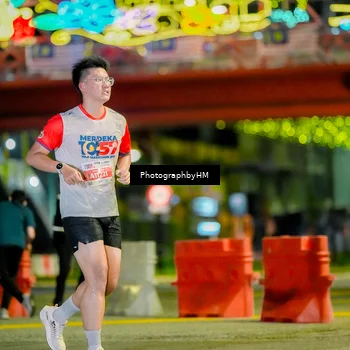 Runner Photo 4621340