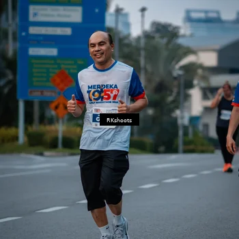 Runner Photo 4621396