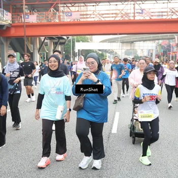 Runner Photo 4621398