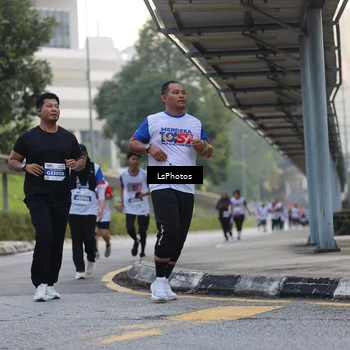 Runner Photo 4621446