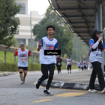 Runner Photo 4621472