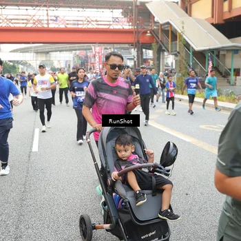 Runner Photo 4623690