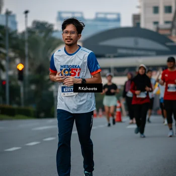 Runner Photo 4623760