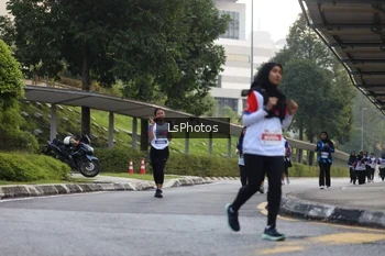 Runner Photo 4623818