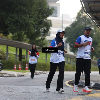 Runner Photo 4623847