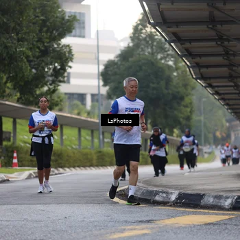 Runner Photo 4623914