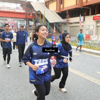 Runner Photo 4624010
