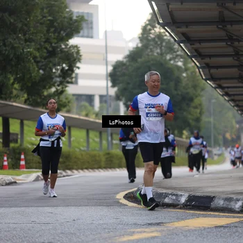 Runner Photo 4624042