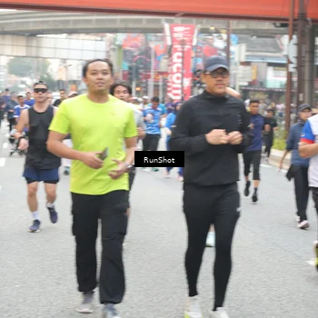 Runner Photo 4624209
