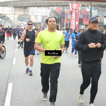 Runner Photo 4624236