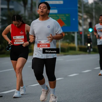 Runner Photo 4624376