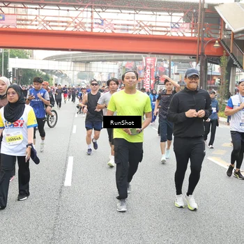 Runner Photo 4624385