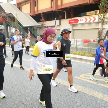Runner Photo 4624419