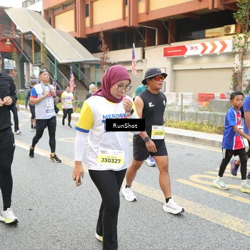 Runner Photo 4624424