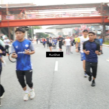 Runner Photo 4624685