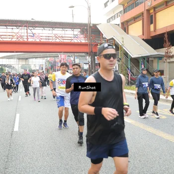 Runner Photo 4624715