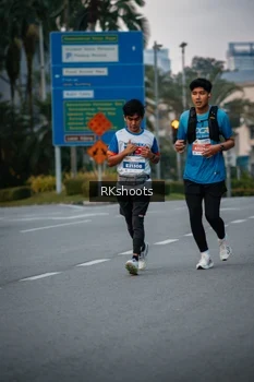 Runner Photo 4624744