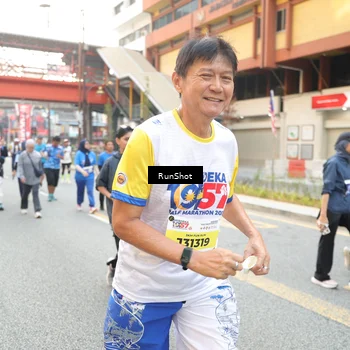 Runner Photo 4624911