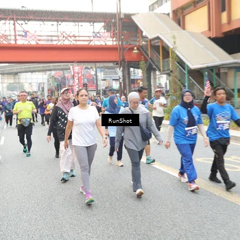 Runner Photo 4625242