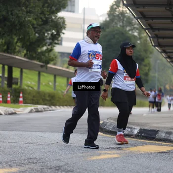 Runner Photo 4625615