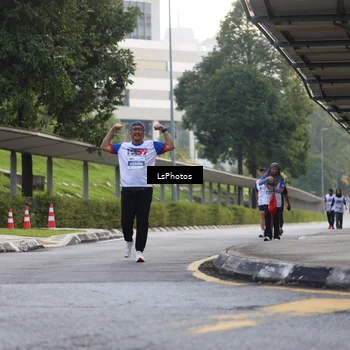 Runner Photo 4625631