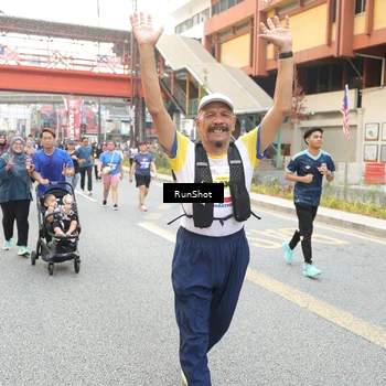 Runner Photo 4625704