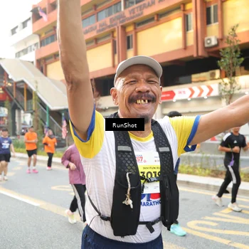 Runner Photo 4625745