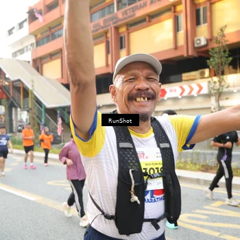 Runner Photo 4625770