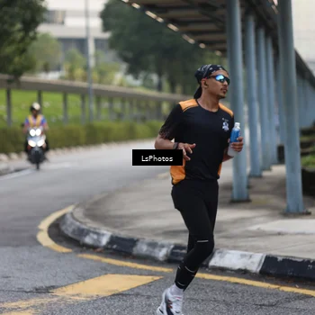 Runner Photo 4625865