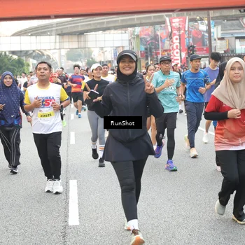Runner Photo 4626352