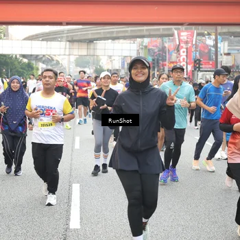 Runner Photo 4626359