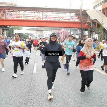 Runner Photo 4626400