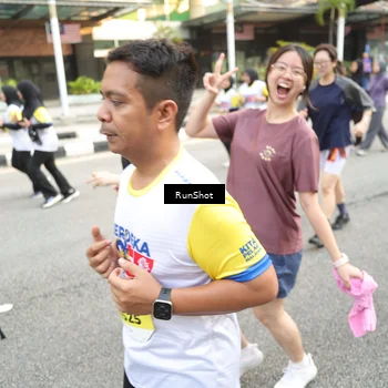 Runner Photo 4626651