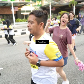 Runner Photo 4626683