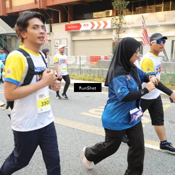 Runner Photo 4626855