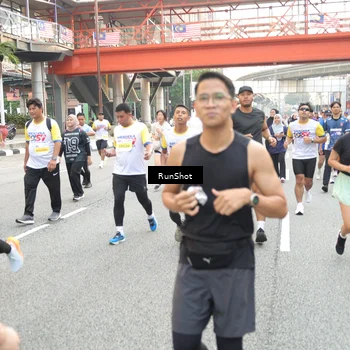 Runner Photo 4627365