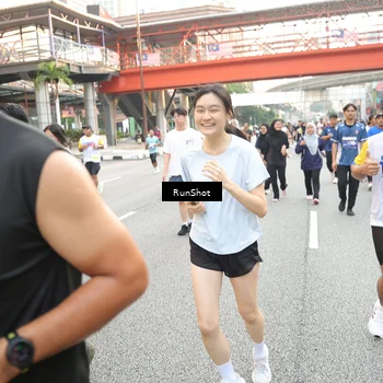 Runner Photo 4627700