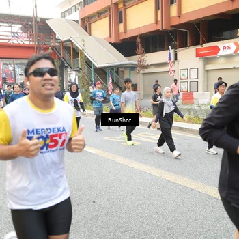 Runner Photo 4627706