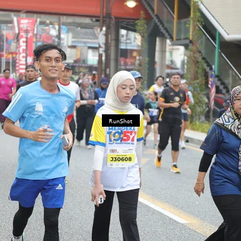 Runner Photo 4630360