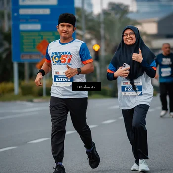 Runner Photo 4630374