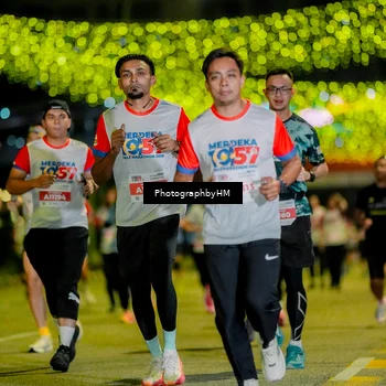 Runner Photo 4630436