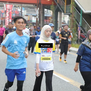 Runner Photo 4630456