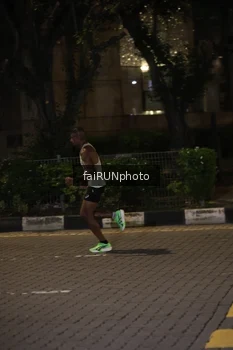 Runner Photo 4630540
