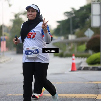 Runner Photo 4630635